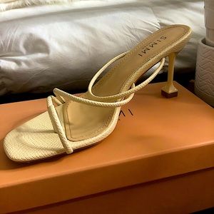 SIMMI LONDON shoes / python like low heel sandal